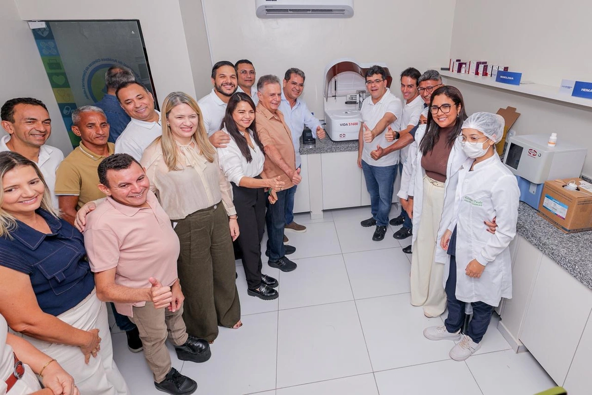 *Evaldo Gomes percorre oito municípios em três dias no interior do Piauí*