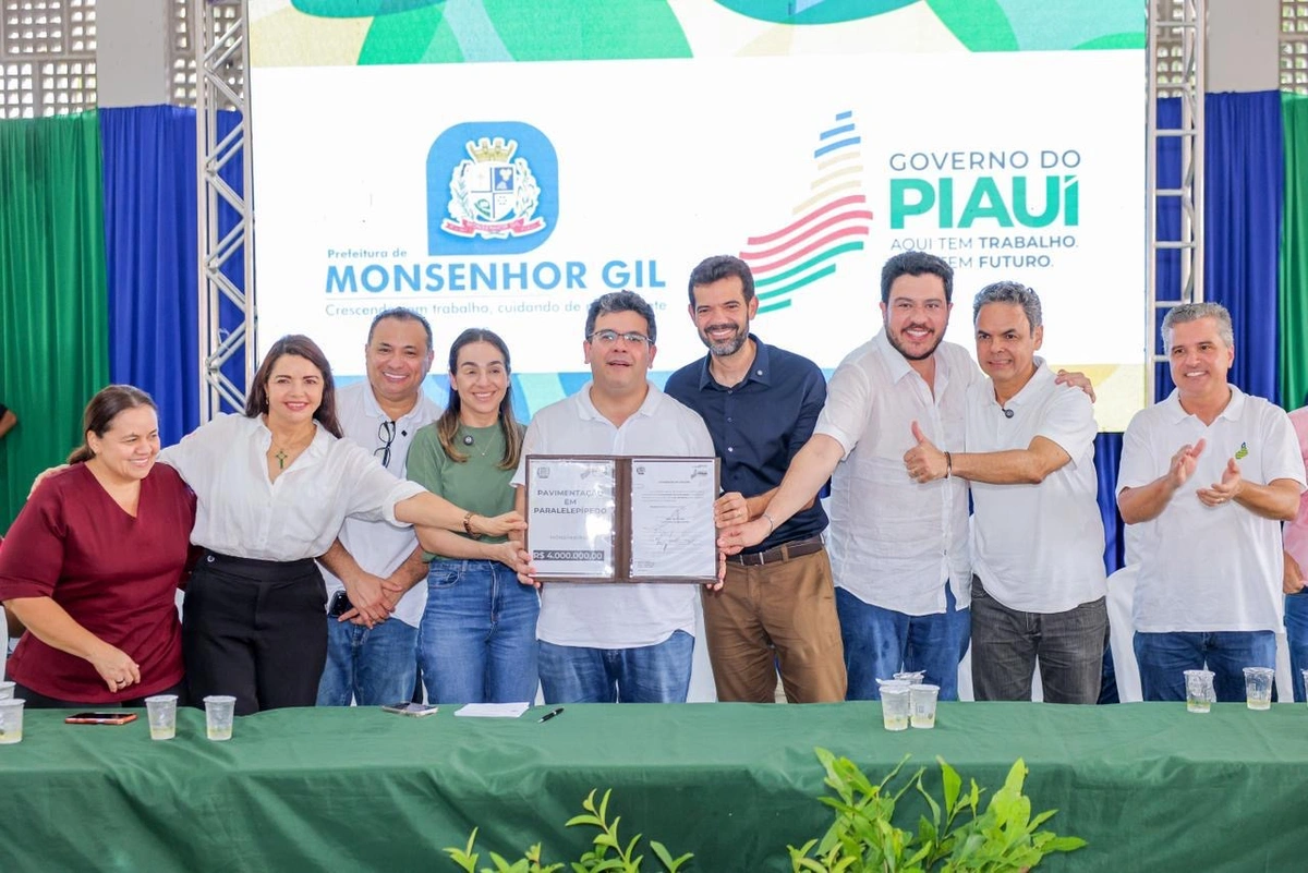 *Evaldo Gomes percorre oito municípios em três dias no interior do Piauí*