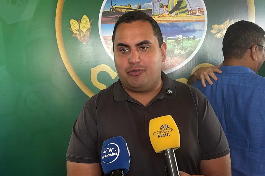 Fonteles participa do 8º Dia de Campo da Insolo em Baixa Grande do Ribeiro