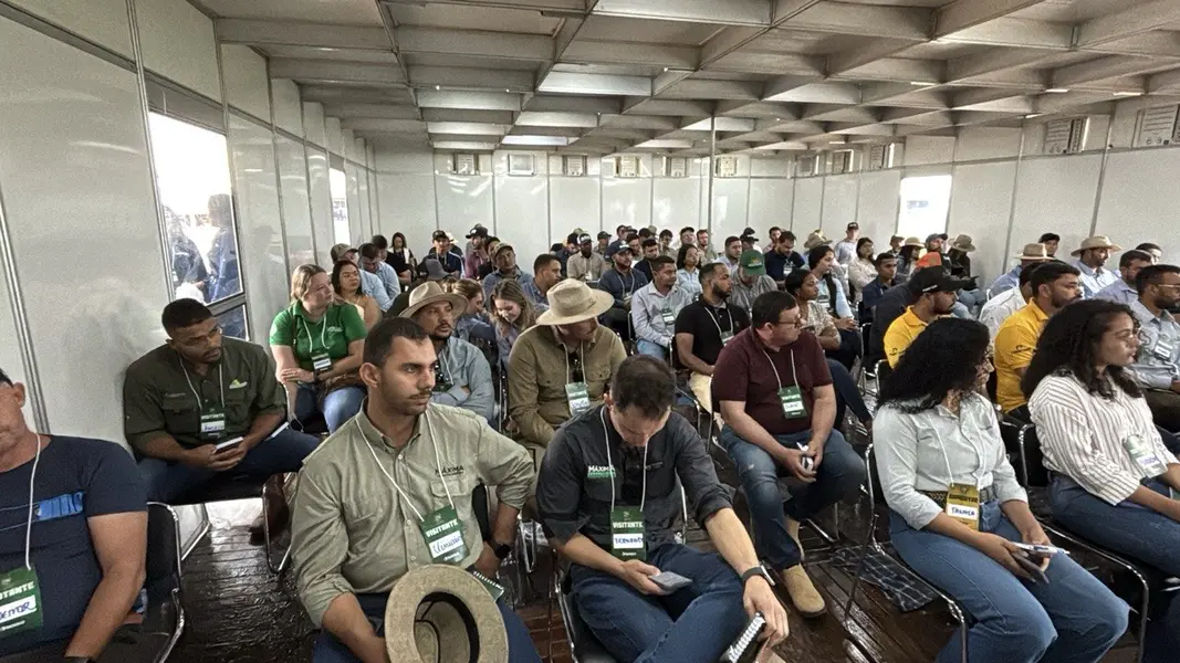 Fonteles participa do 8º Dia de Campo da Insolo em Baixa Grande do Ribeiro