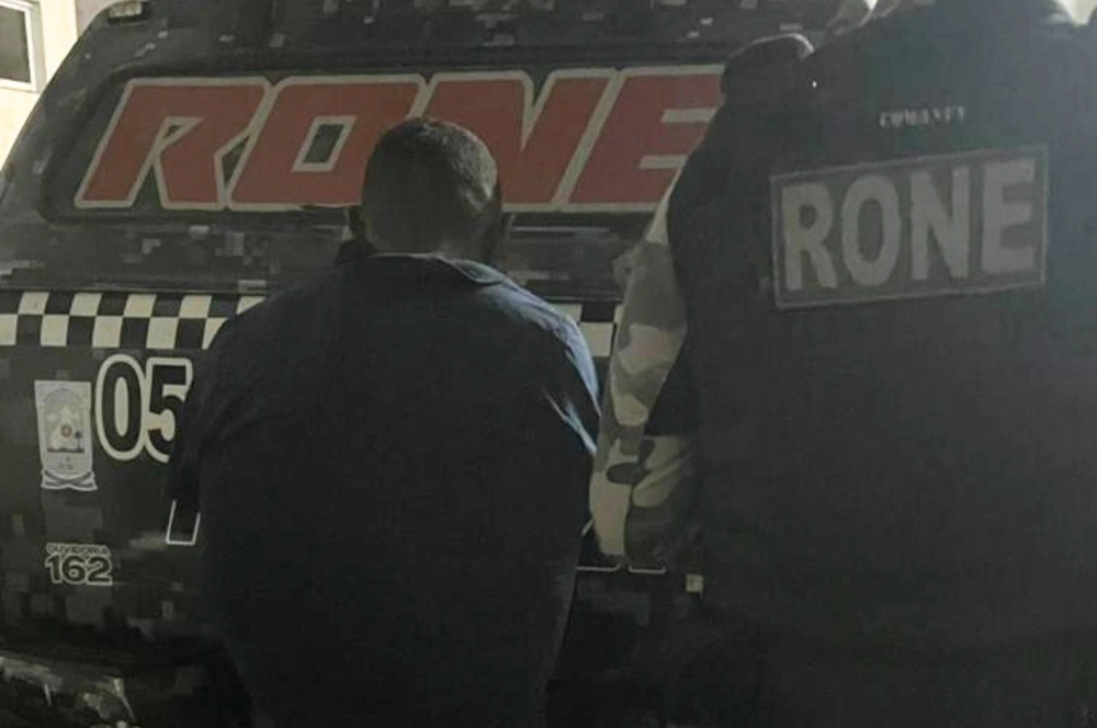 Foragido por homicídio qualificado é preso durante abordagem policial em Teresina