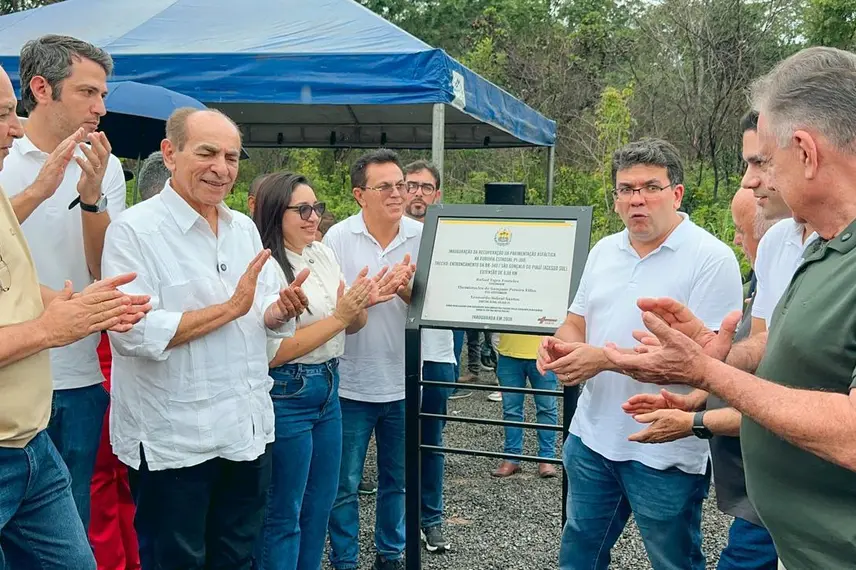 Governador inaugura PI-360 e anuncia mais de R$ 4,3 mi para São Gonçalo do Piauí