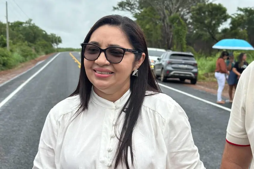 Governador inaugura PI-360 e anuncia mais de R$ 4,3 mi para São Gonçalo do Piauí