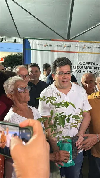 Governador Rafael Fonteles encerra agenda no Médio Parnaíba em Regeneração