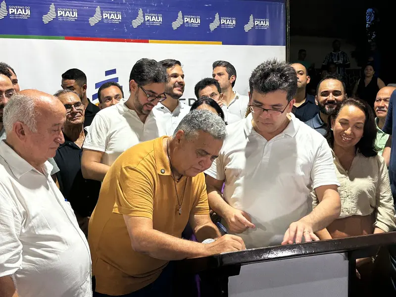 Governador Rafael Fonteles encerra agenda no Médio Parnaíba em Regeneração