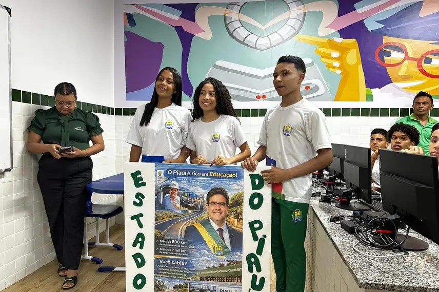 Governo do Piauí inaugura escola reformada e ampliada em Amarante