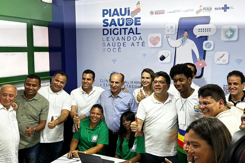 Governo do Piauí inaugura escola reformada e ampliada em Amarante