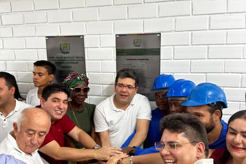 Governo do Piauí inaugura escola reformada e ampliada em Amarante