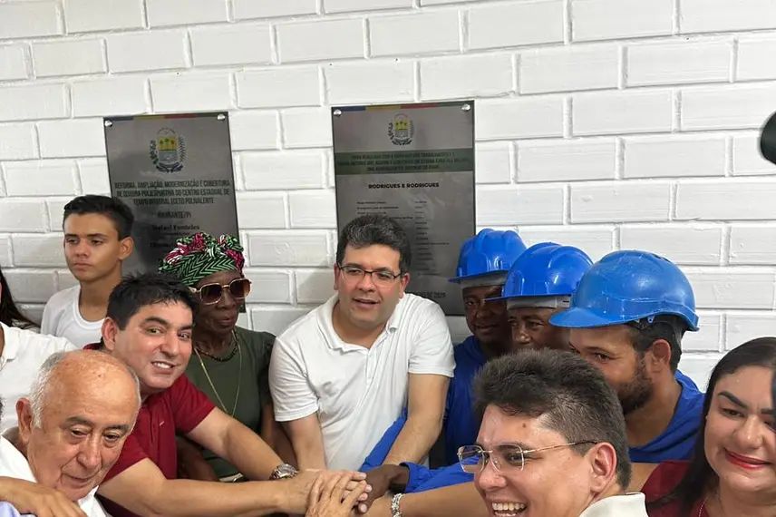 Governo do Piauí inaugura escola reformada e ampliada em Amarante
