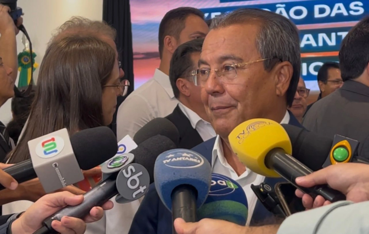 Governo do Piauí inicia pavimentação histórica de 60 km da BR-235