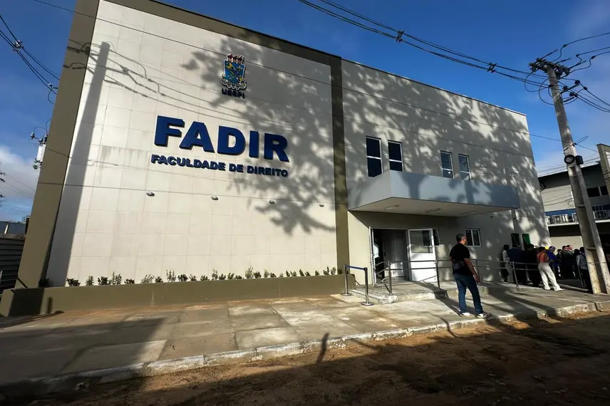 Rafael Fonteles inaugura Faculdade de Direito e nova Biblioteca da Uespi