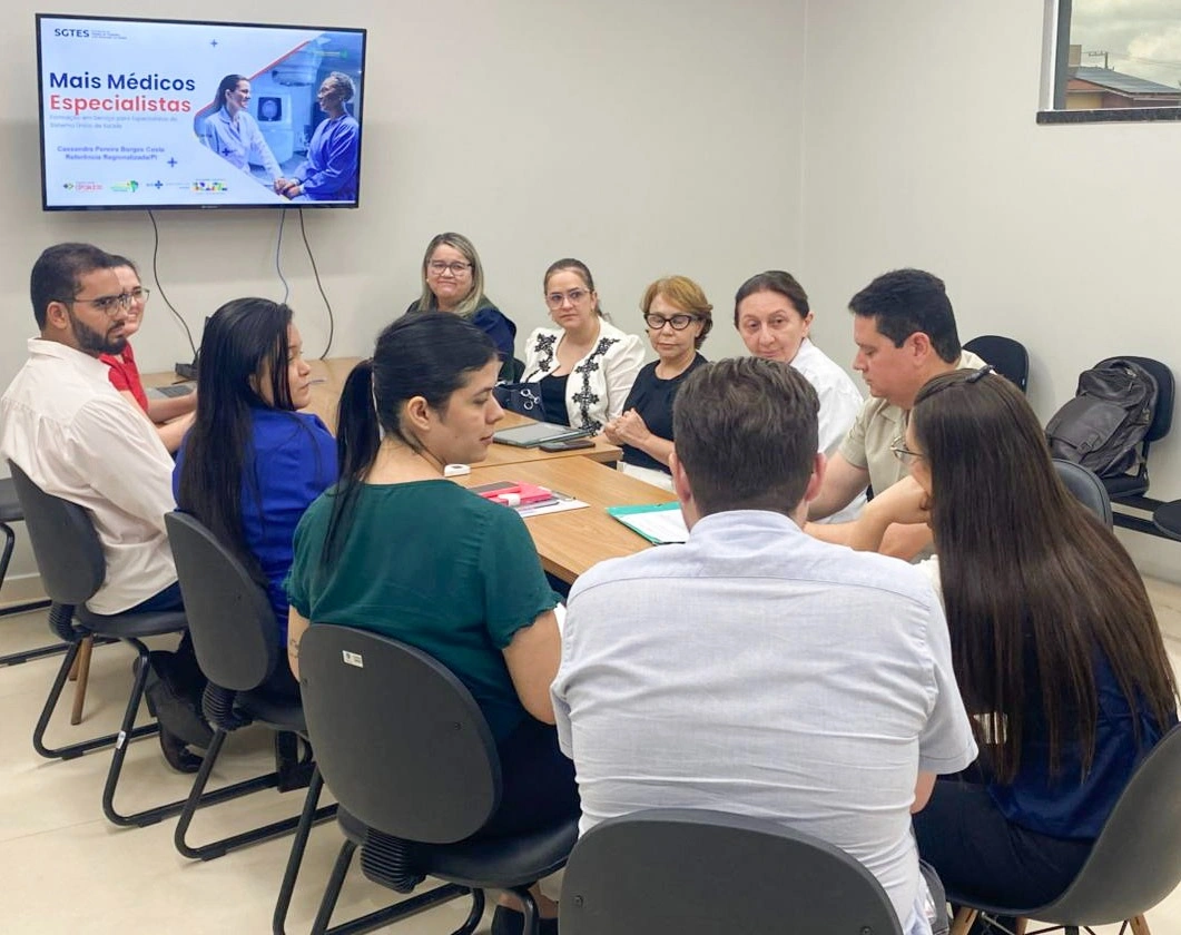 HEDA recebe equipe do Ministério da Saúde para alinhar Mais Médicos Especialistas