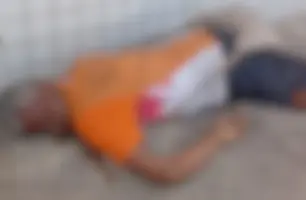 Homem de 50 anos é encontrado morto em calçada em Parnaíba (Foto: Reprodução)