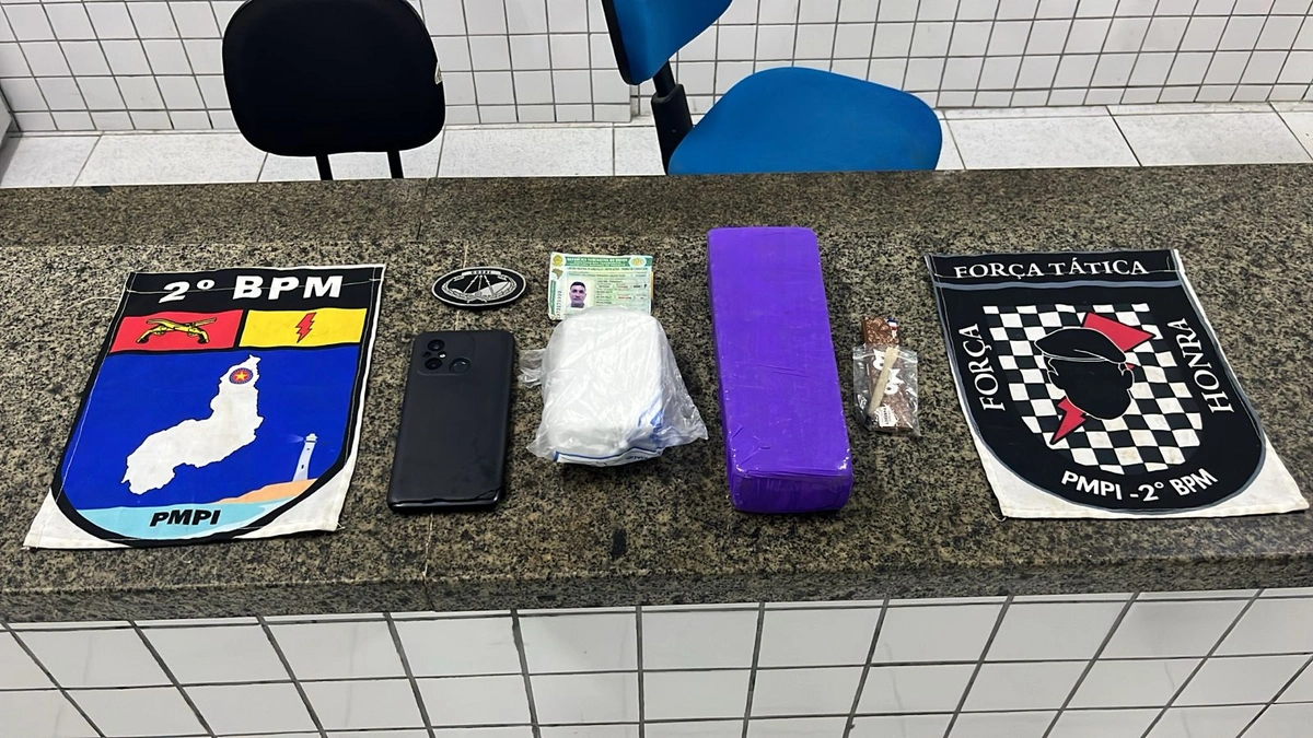 Homem vestido como motorista por app é preso por tráfico de drogas em Parnaíba