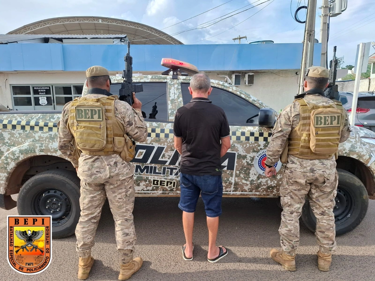 Idoso é preso com arsenal após denúncia de tiros na zona rural de Paquetá do Piauí