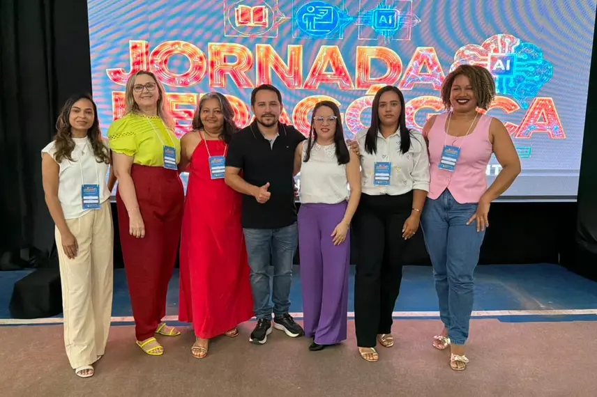 Jornada Pedagógica debate gestão inteligente em Palmeira do Piauí