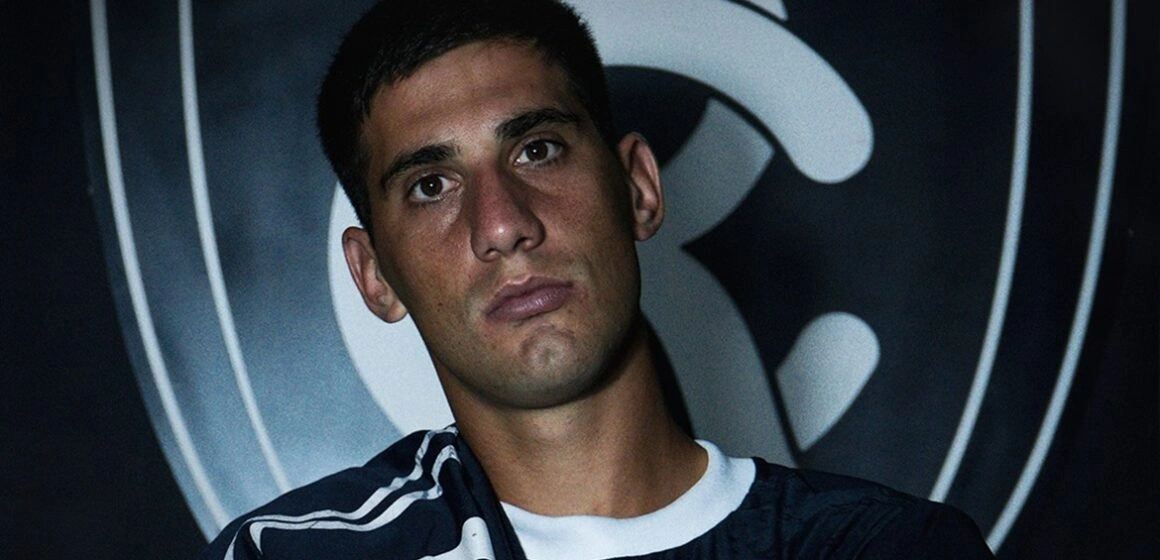 Leonel Picco assinou com o Leão Azul por um valor de R$ 9 milhoes, maior contratação da história do clube paraense