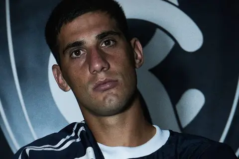 Leonel Picco assinou com o Leão Azul por um valor de R$ 9 milhoes, maior contratação da história do clube paraense