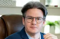 Médico piauiense Aurus Dourado ganha reconhecimento nacional e eleva o Piauí