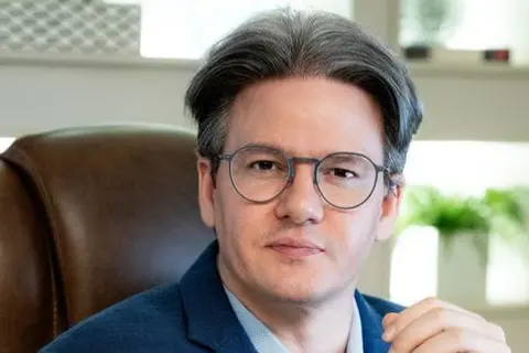 Médico piauiense Aurus Dourado ganha reconhecimento nacional e eleva o Piauí