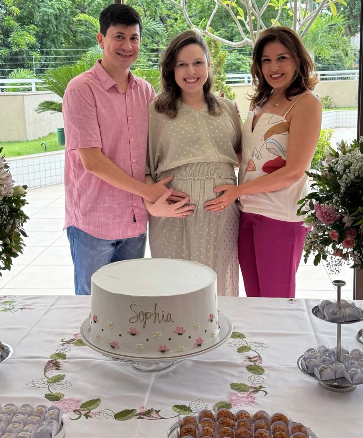 Médicos Denise Cury e Acilino Portela realizaram o chá da filha Sophia