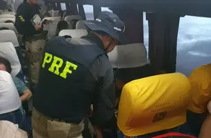 Passageira denuncia importunação sexual durante viagem de ônibus em Teresina (Foto: Reprodução)