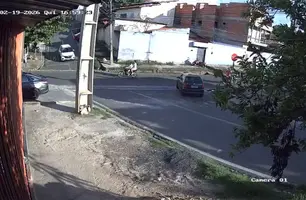 Perseguição policial no bairro Satélite deixa duas pessoas atropeladas (Foto: Reprodução)