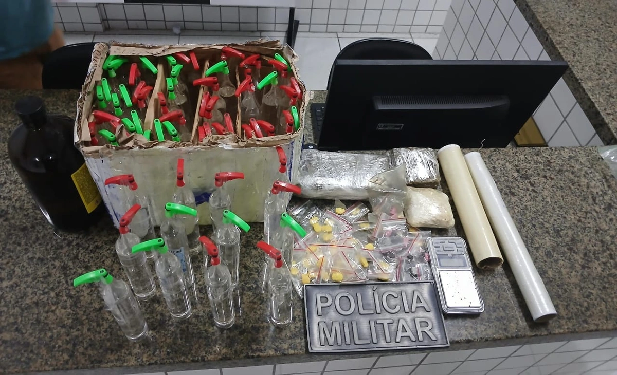 PM apreende ecstasy, lança-perfume e maconha dentro de residência em Parnaíba