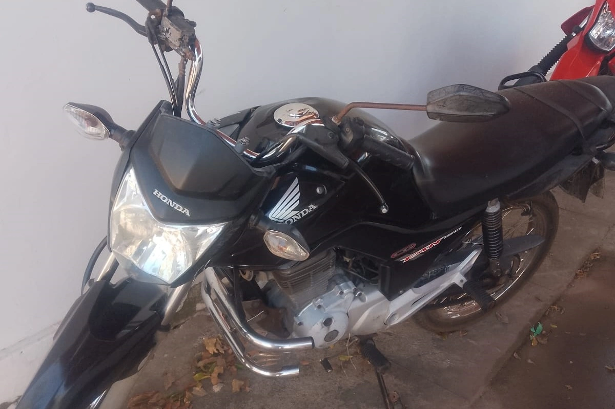 Polícia Militar do Piauí recupera motocicleta roubada em Bom Princípio do Piauí