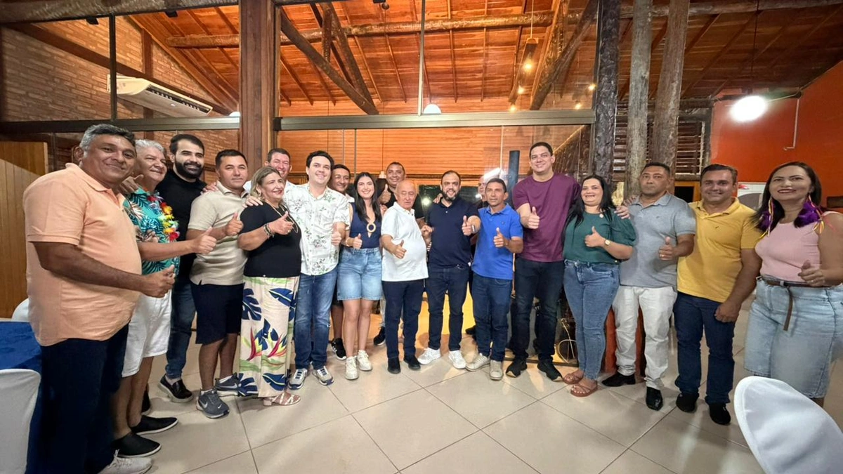 Pompilim recepciona deputados durante Carnaval em São Miguel do Tapuio