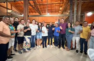 Pompilim recepciona deputados durante Carnaval em São Miguel do Tapuio (Foto: Reprodução)