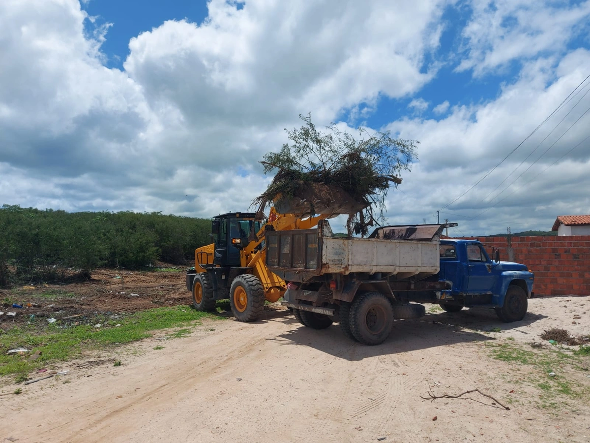 Prefeitura de Assunção do Piauí intensifica combate a lixões a céu aberto