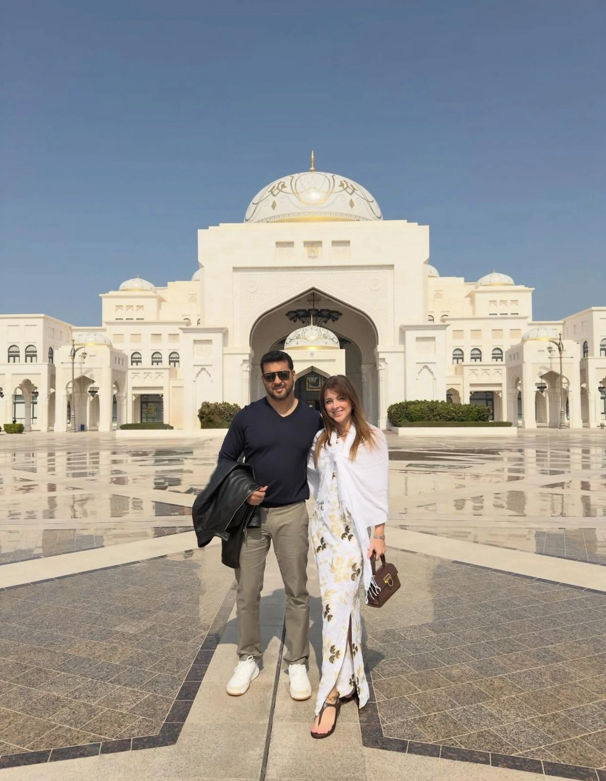 Querido casal de empresários João Eduardo Castro e Yrla Resende estão em Dubai