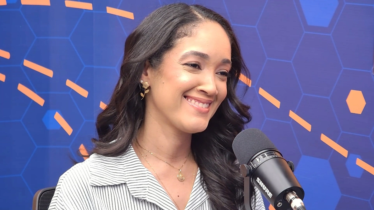 Roseane Débora destaca estética aliada à ciência no Conecta Podcast