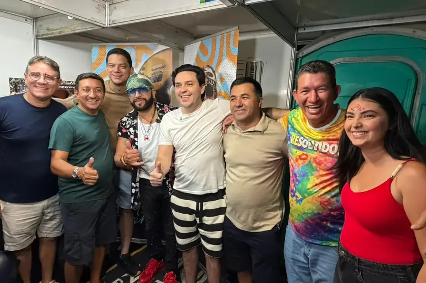 Segunda noite de Carnaval anima São Miguel do Tapuio com público e atrações