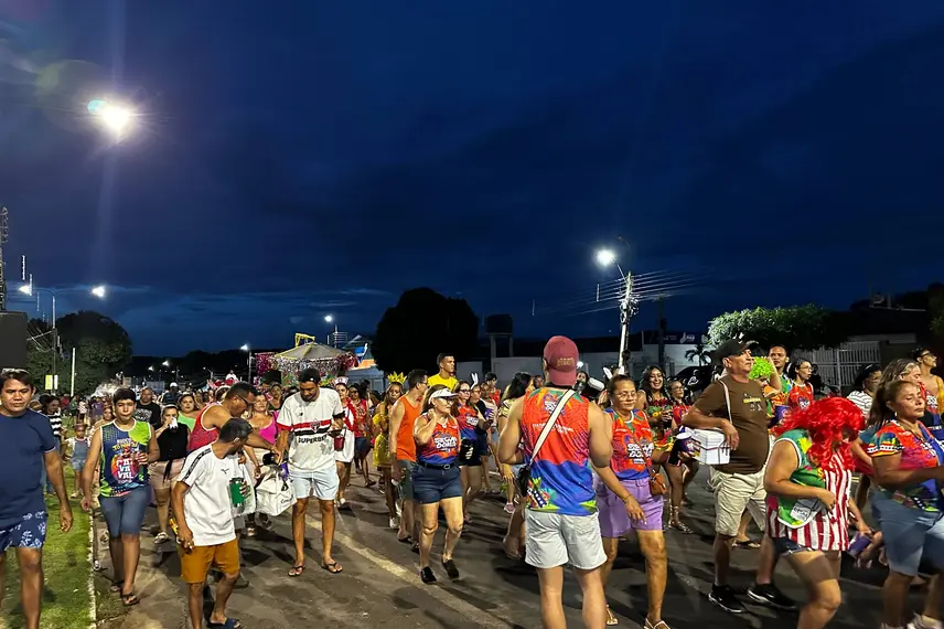 Segundona de Carnaval movimenta foliões em Demerval Lobão