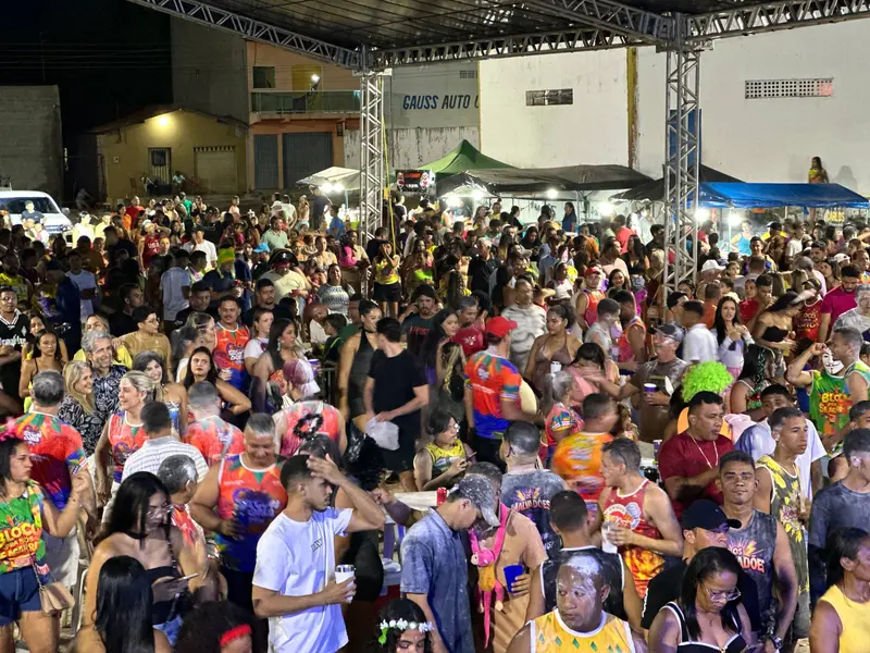 Segundona de Carnaval movimenta foliões em Demerval Lobão