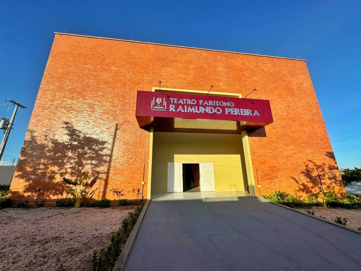 Teatro Barítono Raimundo Pereira oferece cursos gratuitos de arte e música
