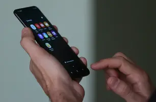 Veja dicas para proteger seu celular de golpes virtuais no carnaval (Foto: Tânia Rêgo/Agência Brasil)