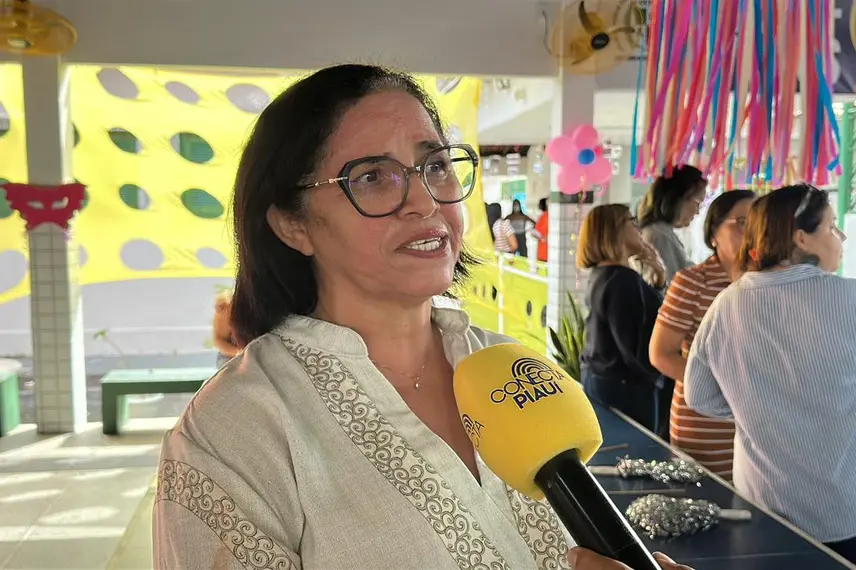 Volta às aulas da rede estadual tem recepção e homenagem a aprovados em Teresina