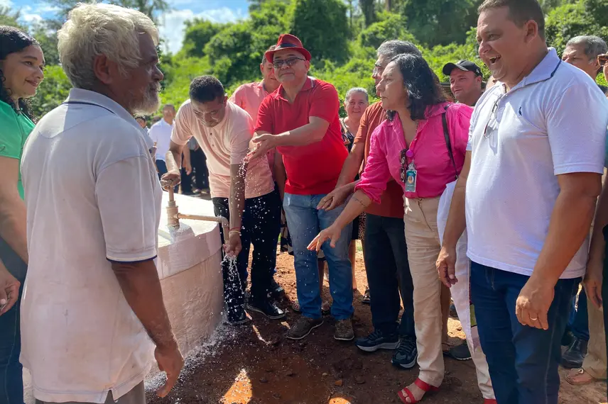 Abdoral Melo e Limma entregam cisternas na zona rural de São João do Arraial
