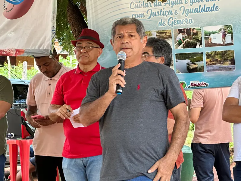 Abdoral Melo e Limma entregam cisternas na zona rural de São João do Arraial