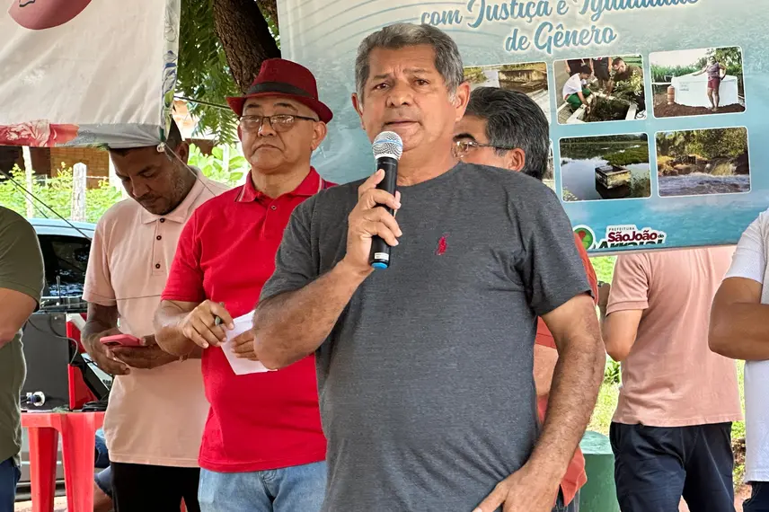 Abdoral Melo e Limma entregam cisternas na zona rural de São João do Arraial