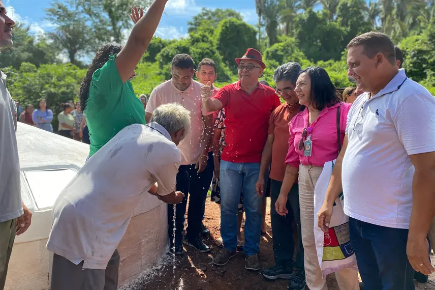 Abdoral Melo e Limma entregam cisternas na zona rural de São João do Arraial