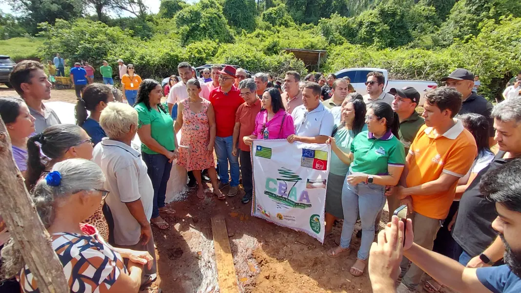 Abdoral Melo e Limma entregam cisternas na zona rural de São João do Arraial