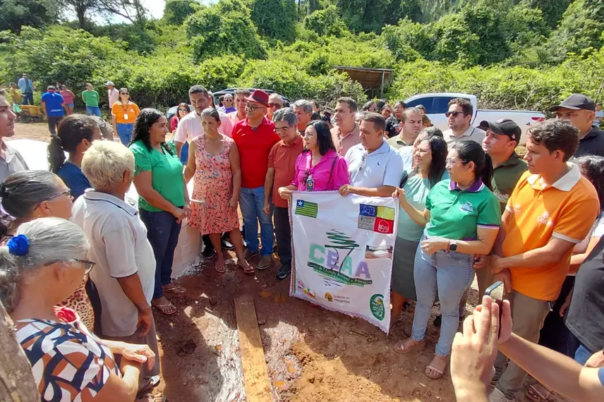 Abdoral Melo e Limma entregam cisternas na zona rural de São João do Arraial