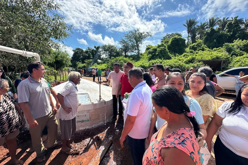 Abdoral Melo e Limma entregam cisternas na zona rural de São João do Arraial
