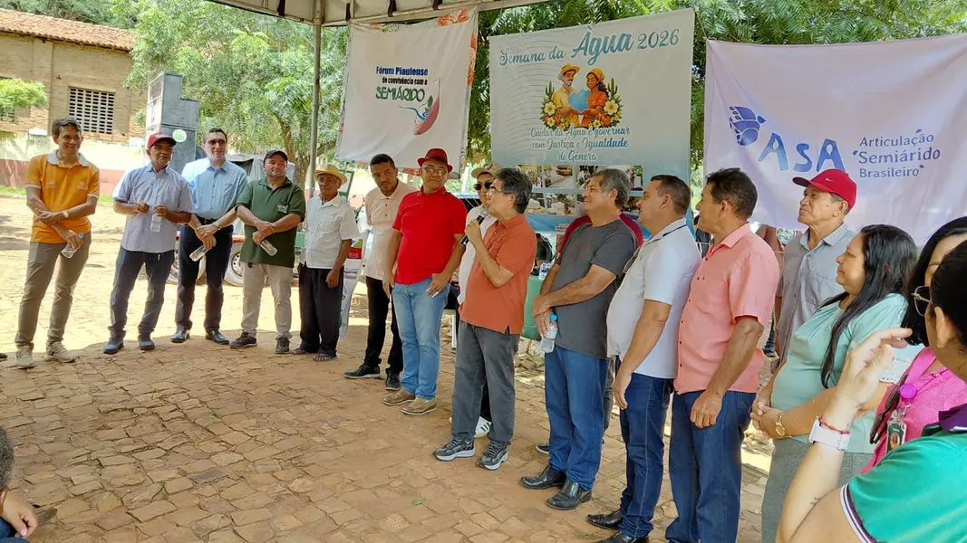 Abdoral Melo e Limma entregam cisternas na zona rural de São João do Arraial