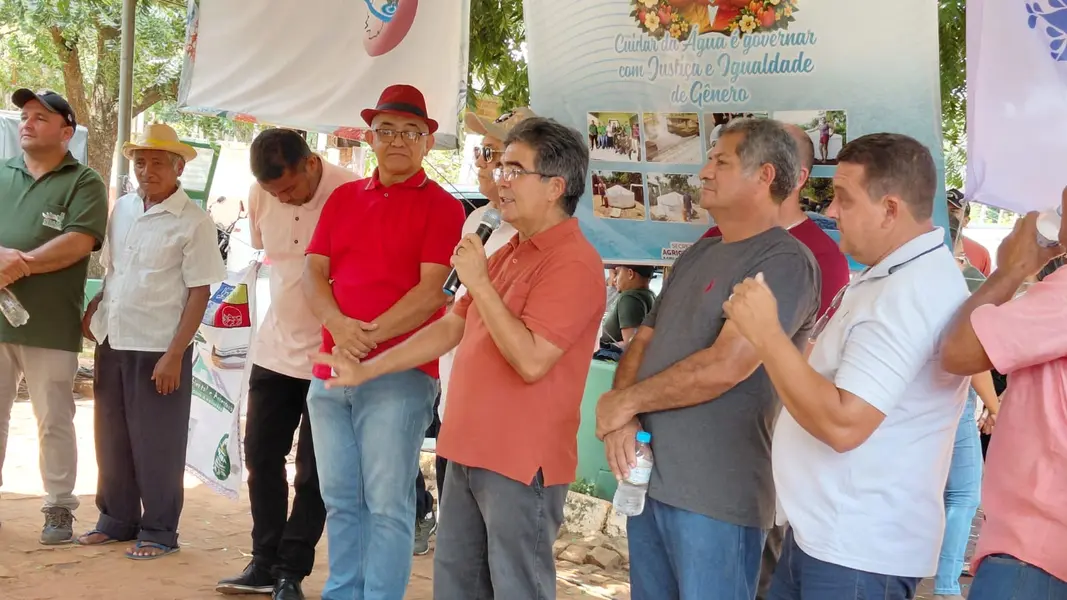 Abdoral Melo e Limma entregam cisternas na zona rural de São João do Arraial
