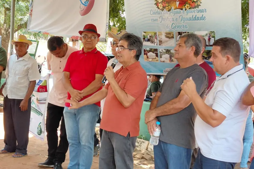 Abdoral Melo e Limma entregam cisternas na zona rural de São João do Arraial